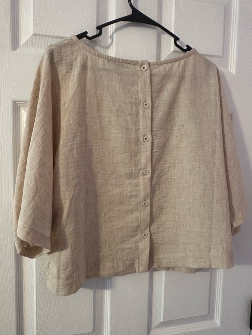 Adrianna Papell Natural Beige Button-Back Linen Top
